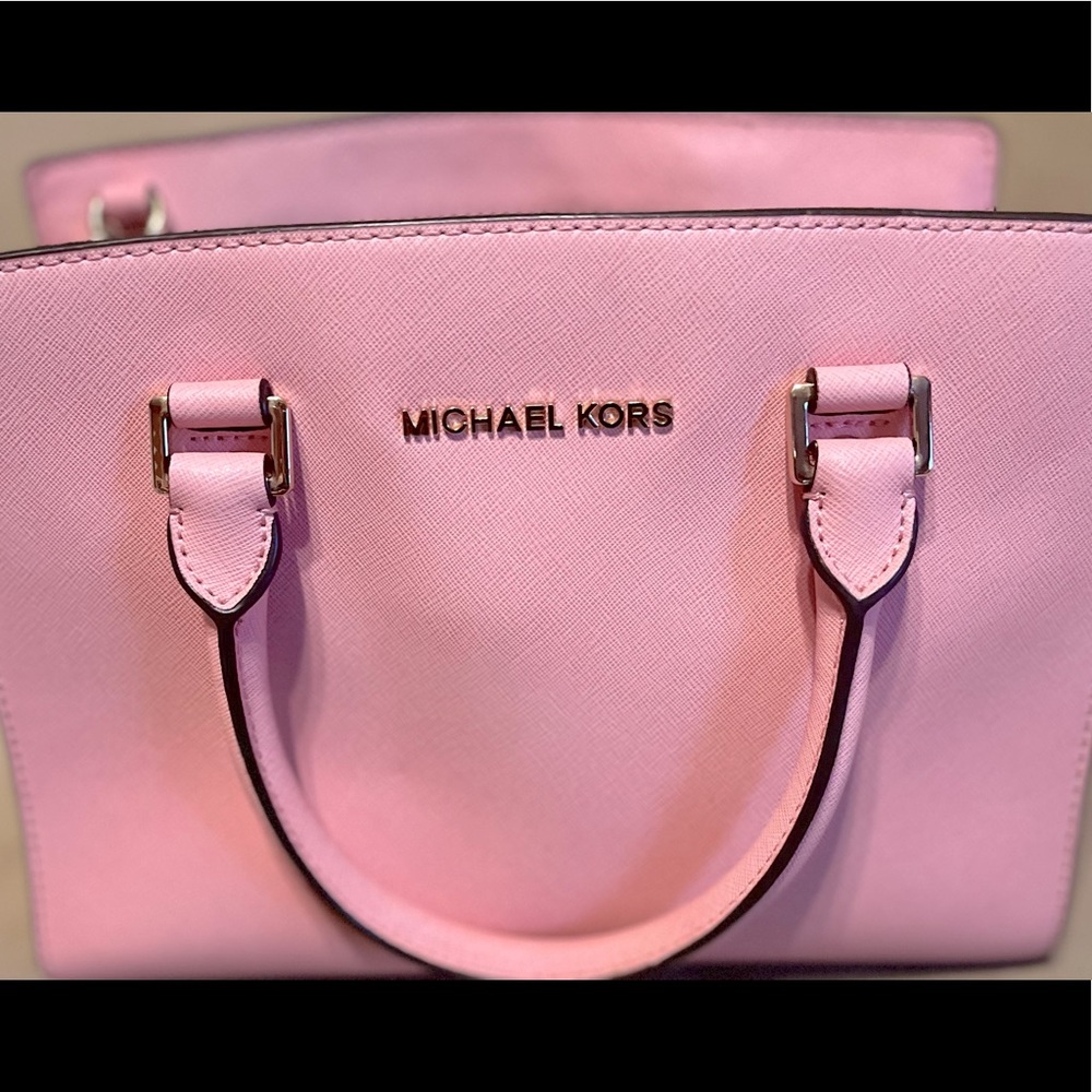 Authentic Michael Kors Medium Satchel pale pink